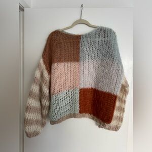 Maiami Sweater Sz M-L